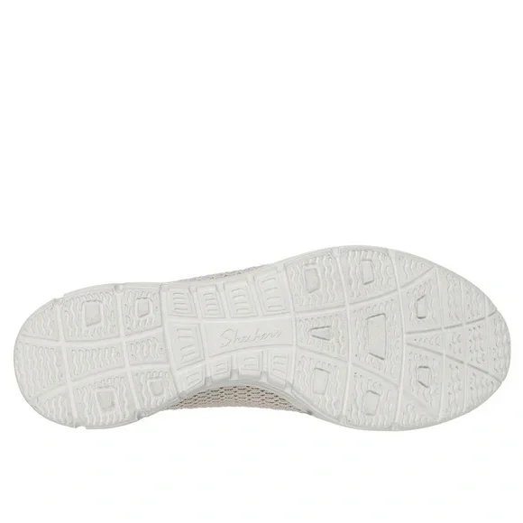 NWT Skechers Women's Cream Slip-On Shoes - Picture 3 of 4